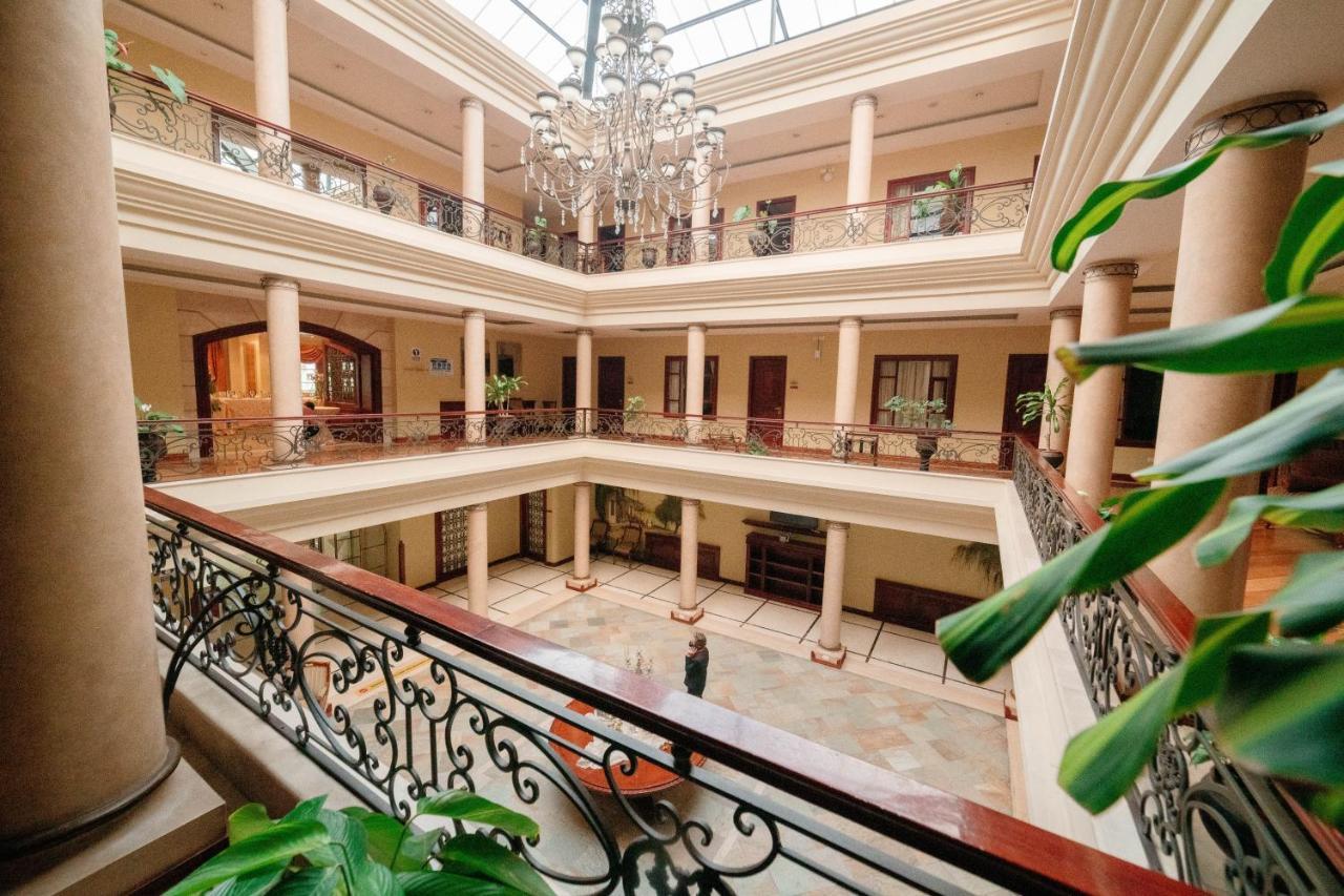 Grand Victoria Boutique Hotel Loja Esterno foto